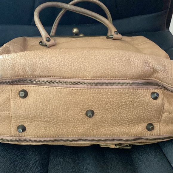 Betsy Johnson Unique Leather Tote/Purse in Beige with Several Outside Pockets - Picture 6 of 13